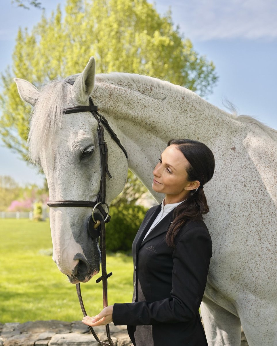 EvaScrivo's tweet image. Georgina Bloomberg for Bedford New Canaan magazine
What a pleasure working on this past issue ✨

Hair + makeup by Eva
📷 Julia Dags

#evascrivo #editorial #magazinefeature #hairandmakeup #equestrainlife #whitehorse 

evascrivo.com
