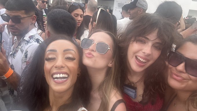 ANTS @ushuaiaibiza #2024 met the loveliest girls who saved me!! #GoodVibes #SATURYAY https://t.co/el<a class="tags" target="_blank" title="On Twitter" href="/?out=eyJ0eXAiOiJKV1QiLCJhbGciOiJIUzUxMiJ9.eyJpYXQiOjE3MjE4NjQ4NTgsImlzcyI6InR3cG9ybnN0YXJzLmNvbSIsIm5iZiI6MTcyMTg2NDg1OCwiZXhwIjoxNzUzNDAwODU4LCJyZWRpcmVjdF91cmwiOiJodHRwczovL3R3aXR0ZXIuY29tL3VzaHVhaWFpYml6YSJ9.BpFLWBHQs99aF-ECVFZa3D-JBfNypm6X3AaX7MrIXzn_RaYtf1YiS5LdnLpAMph6M6m8-ivvwEi4eTRo9M6-tg">@ushuaiaibiza</a><a href="/tag/goodvibes"class="tags"><span>#goodvibes</span></a><a href="/tag/saturyay"class="tags"><span>#saturyay</span></a>