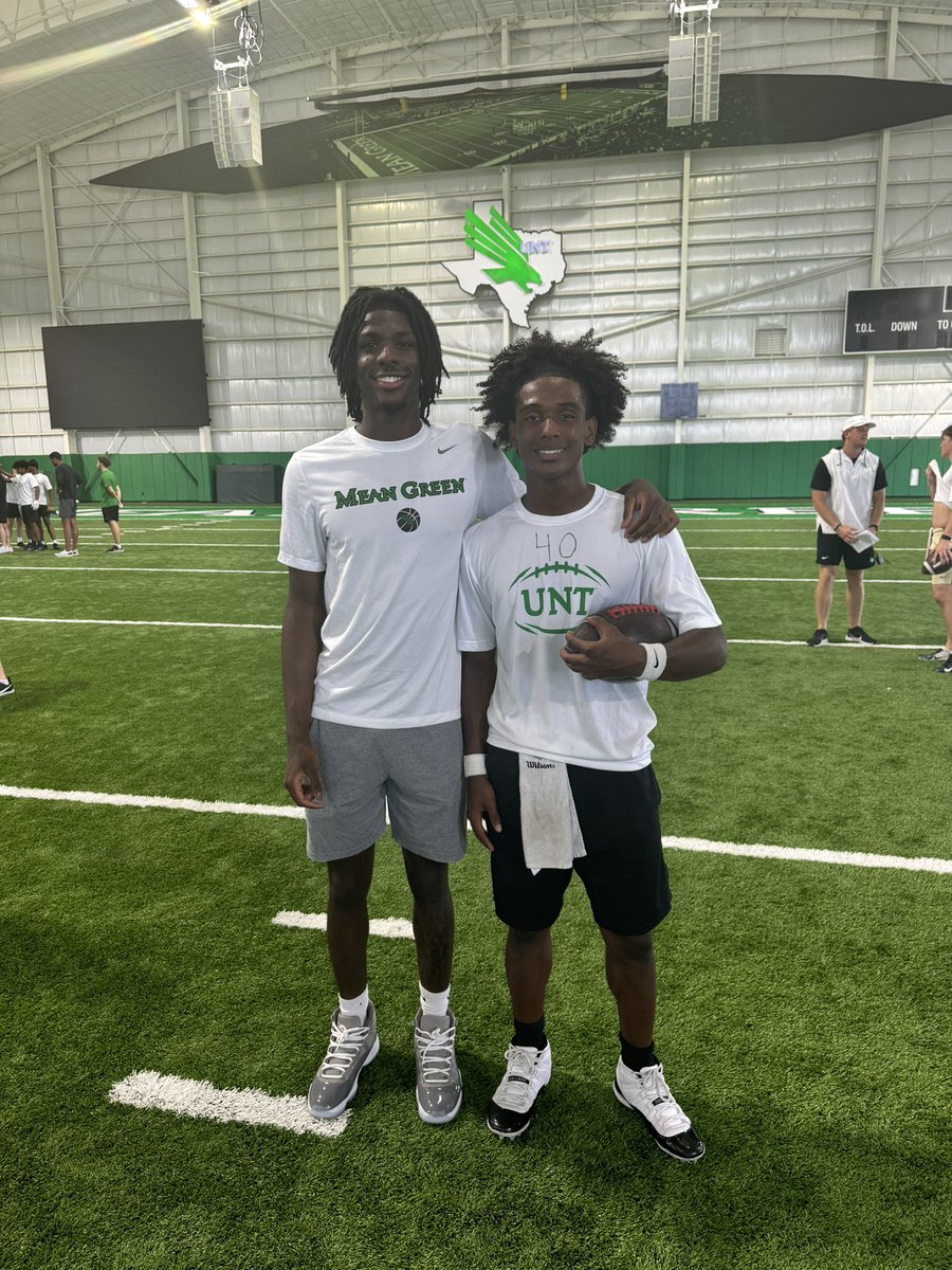 KMaryland2026's tweet photo. Thank you for the invite to camp and the opportunity to get better yesterday @TrustMyEyesO @__CoachMorris @MeanGreenFB - I enjoyed learning and working with @Coach_Brophy @JordanDavisUNT along with the visiting coaches. I was able to hookup with my cousin @GogetitJohnJohn who just signed with @MeanGreenMBB as well so it was 🔥🔥🔥 to say the least