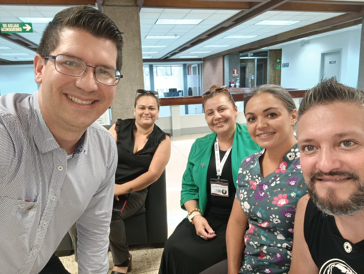¡Gracias a Dios por permitirnos unir esfuerzos en este proceso! 🙏

¡Deseamos lo mejor para nuestros clientes en su nuevo hogar! ✨🏡✨

¡Un especial agradecimiento a Anna Inmobiliaria por todo el trabajo en equipo realizado! 😃