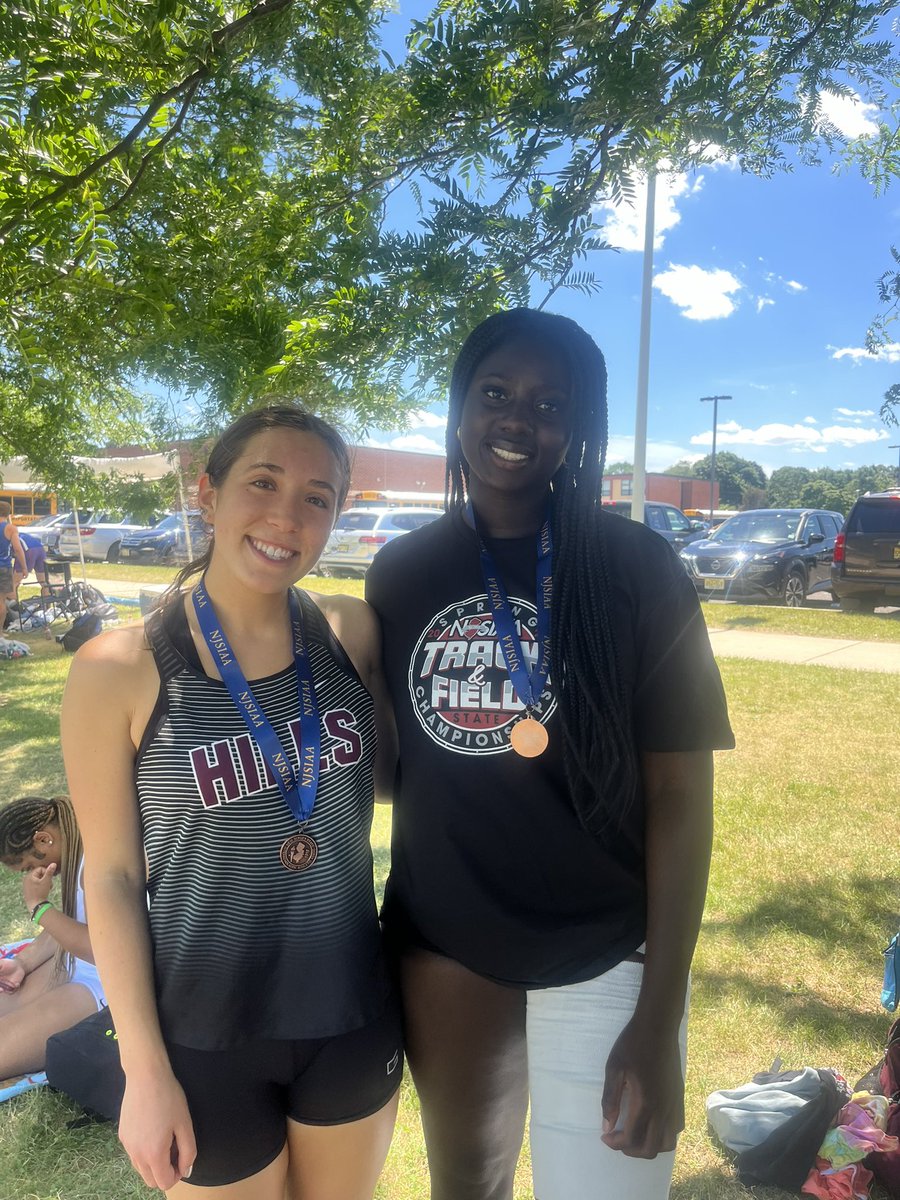 WayneHillsTFXC's tweet photo. Congrats to Kara Langbaum and Liz Dankwa for qualifying for the state meet of champions…aka state finals!!! Woo hoo! @whillsathletics https://t.co/wDeCJYBwcS
