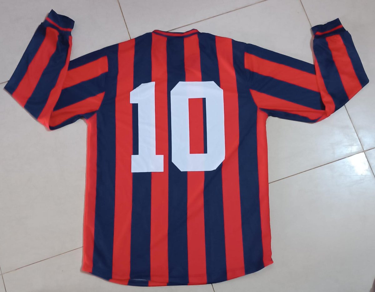 Últimas remeras.. la G terminó... hay de P- M XL XXl XXXL u XXXXl.....140 mil hasta xl
Las más grandes 160 mil... pedidos al WhatsApp 0982957761