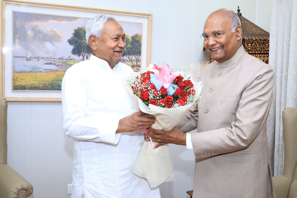 NitishKumar's tweet photo. नई दिल्ली में पूर्व राष्ट्रपति श्री रामनाथ कोविन्द जी से मुलाकात की। https://t.co/EGgaCOCMTg