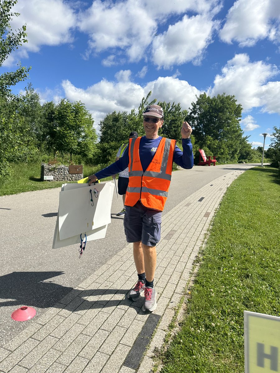 🌞 A beautiful sunny day with cool breeze! 🍃

Downsview parkrun #144 had 98 people ran, jogged and walked the course, of whom 29 were first timers to Downsview and 20 recorded their new personal bests! 🥳

🌳 #loveparkrun