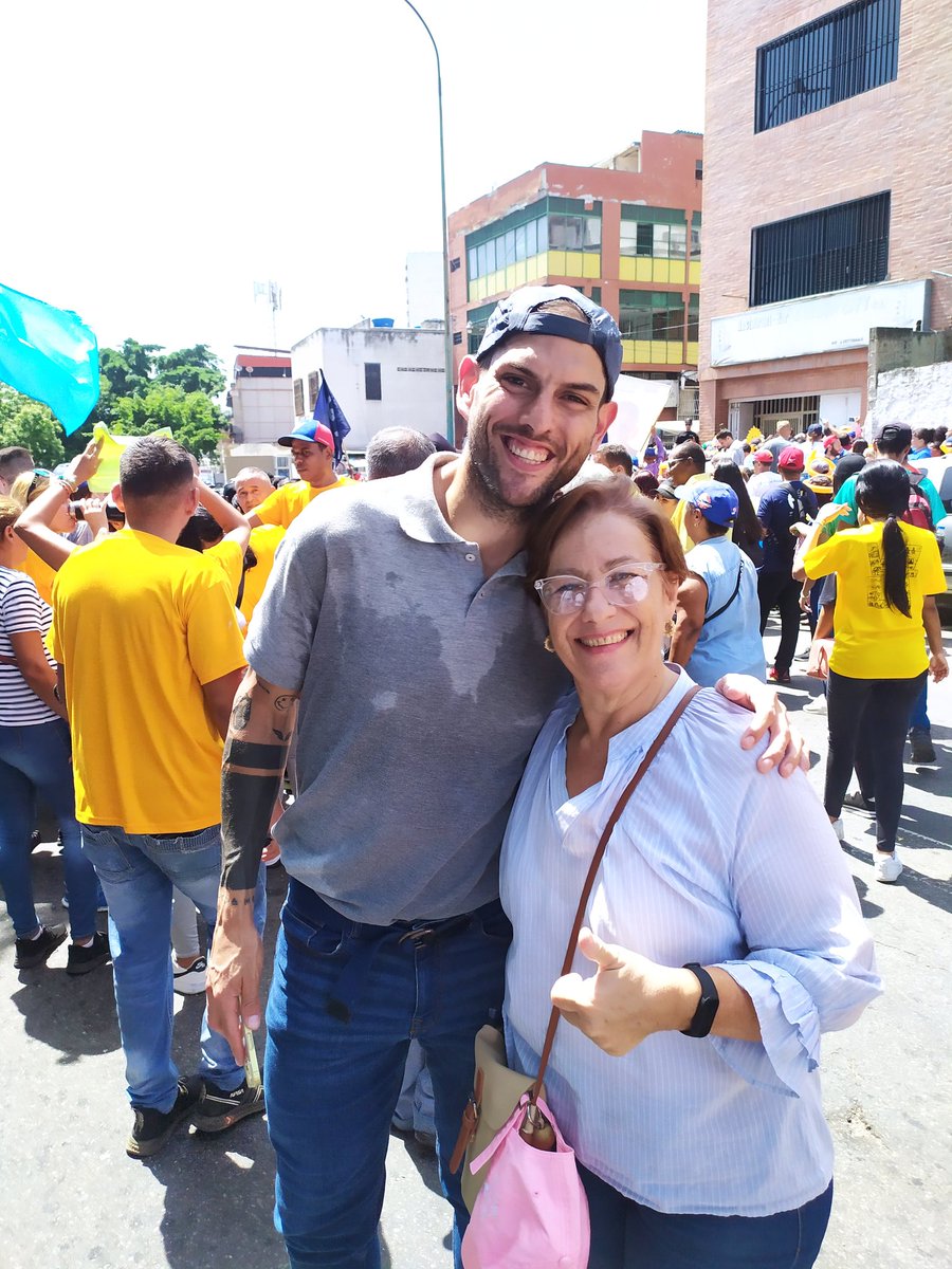 Botepito's tweet image. Lucha incansable por Venezuela