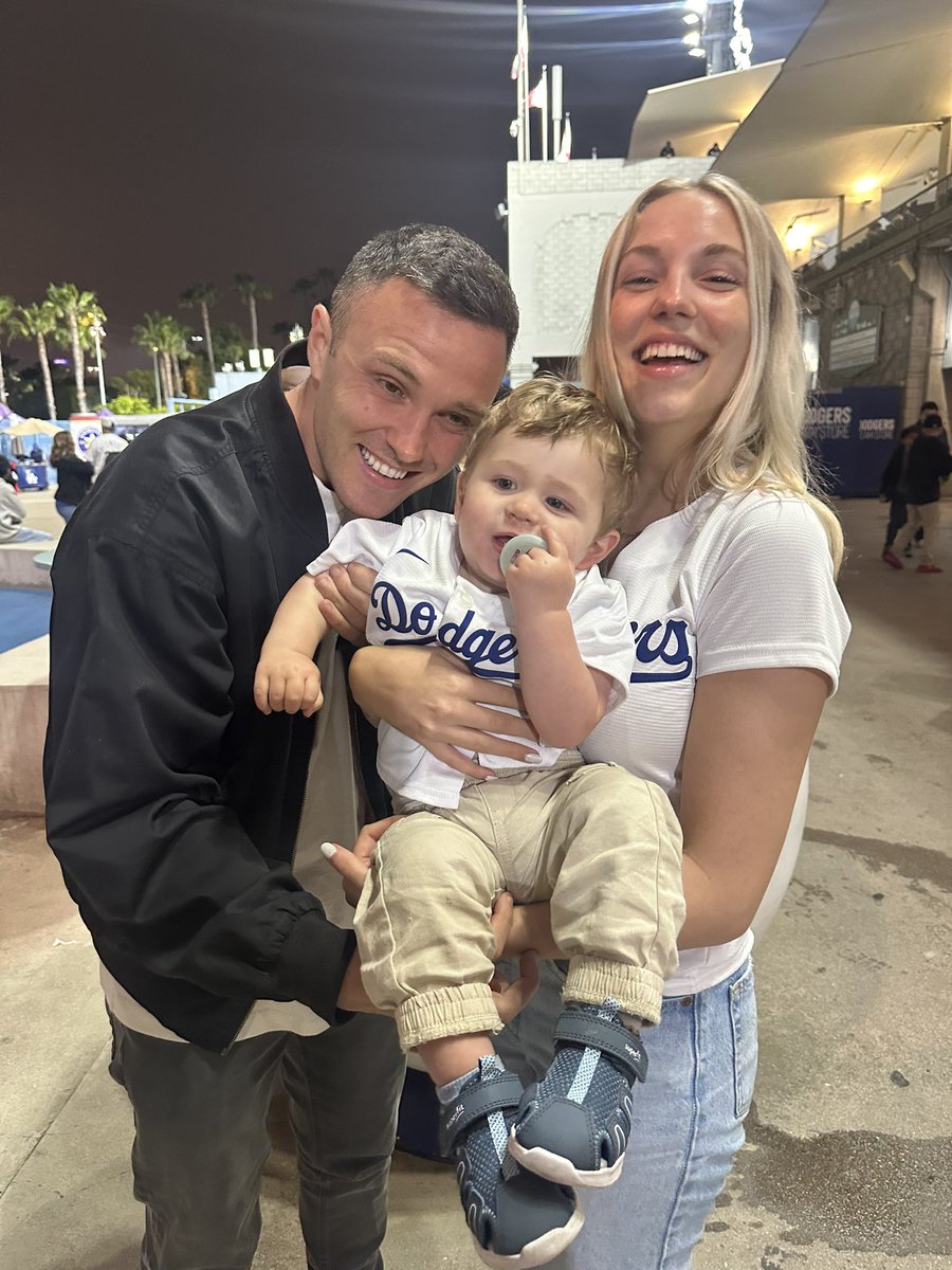 SJLcoach's tweet photo. Well, gutted it has ended! The best holiday with @Megan_Reid98 @declanmlaird @starsihow & the little man! No matter what happens, after this #LA will always be a special place for our family for many reasons! Roman loved it & can’t wait for next time. #Lairds #Family #LosAngeles https://t.co/A9BcLU9lS5