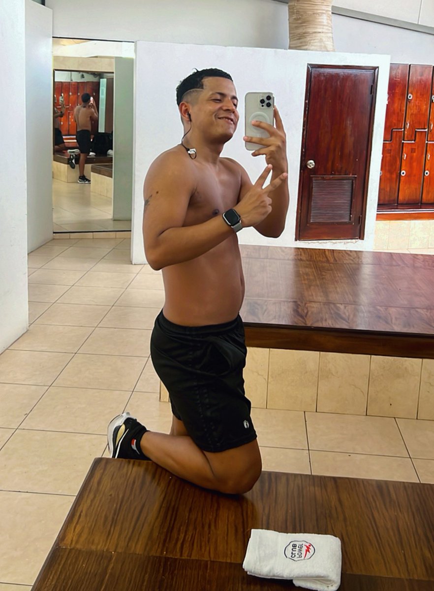 Jota C. tweet media