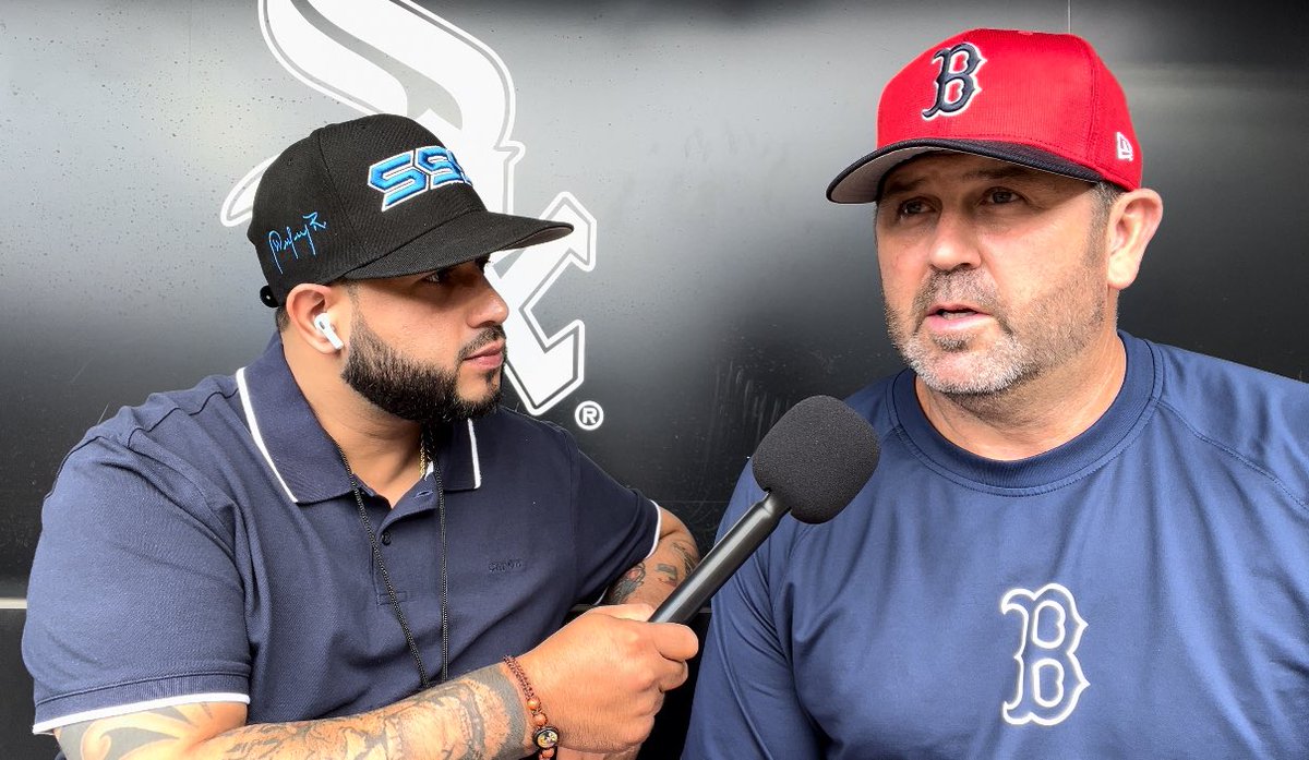 mikedeportes's tweet image. Lo mejor de este trabajo es que te encuentras con leyendas como Jason Varitek para hablar de esos años dorados de #Boston ✍🏽 #RedSos @triples_miami🔥

#baseball #mlb #lasmayores