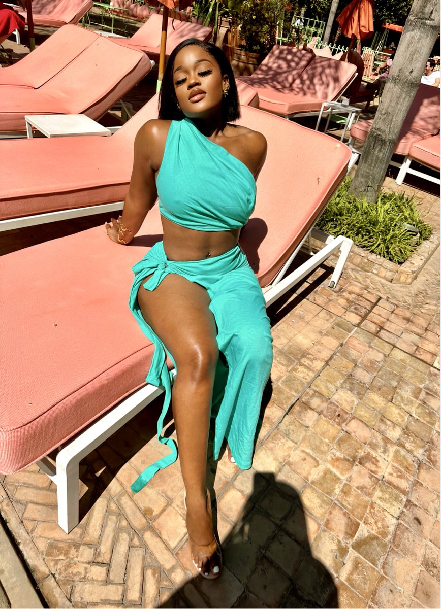 Official_CeeC's tweet photo. Turquoise dreams in Marrakech 💚 https://t.co/GR59CtXoSo
