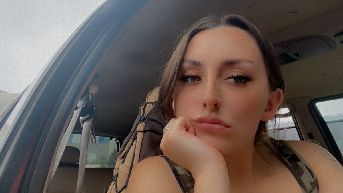 urhottestdesire's tweet photo. hi pretty ladies 
findom https://t.co/9NSgeLnOvF