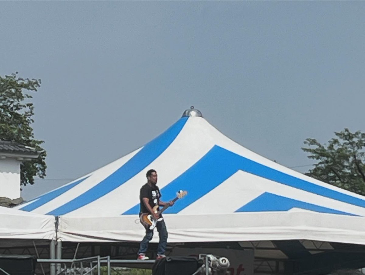 gantan01's tweet image. いくつものハードルを乗り越えて辿り着く。
会場変わって行きやすくなったなぁ(*ˊᵕˋ*)
#giantloop
#空けといた