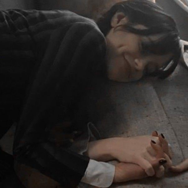 spidervada's tweet photo. i need to protect her with everything i have in me, NO ONE CAN TOUCH HER https://t.co/yVIPLnBT0v