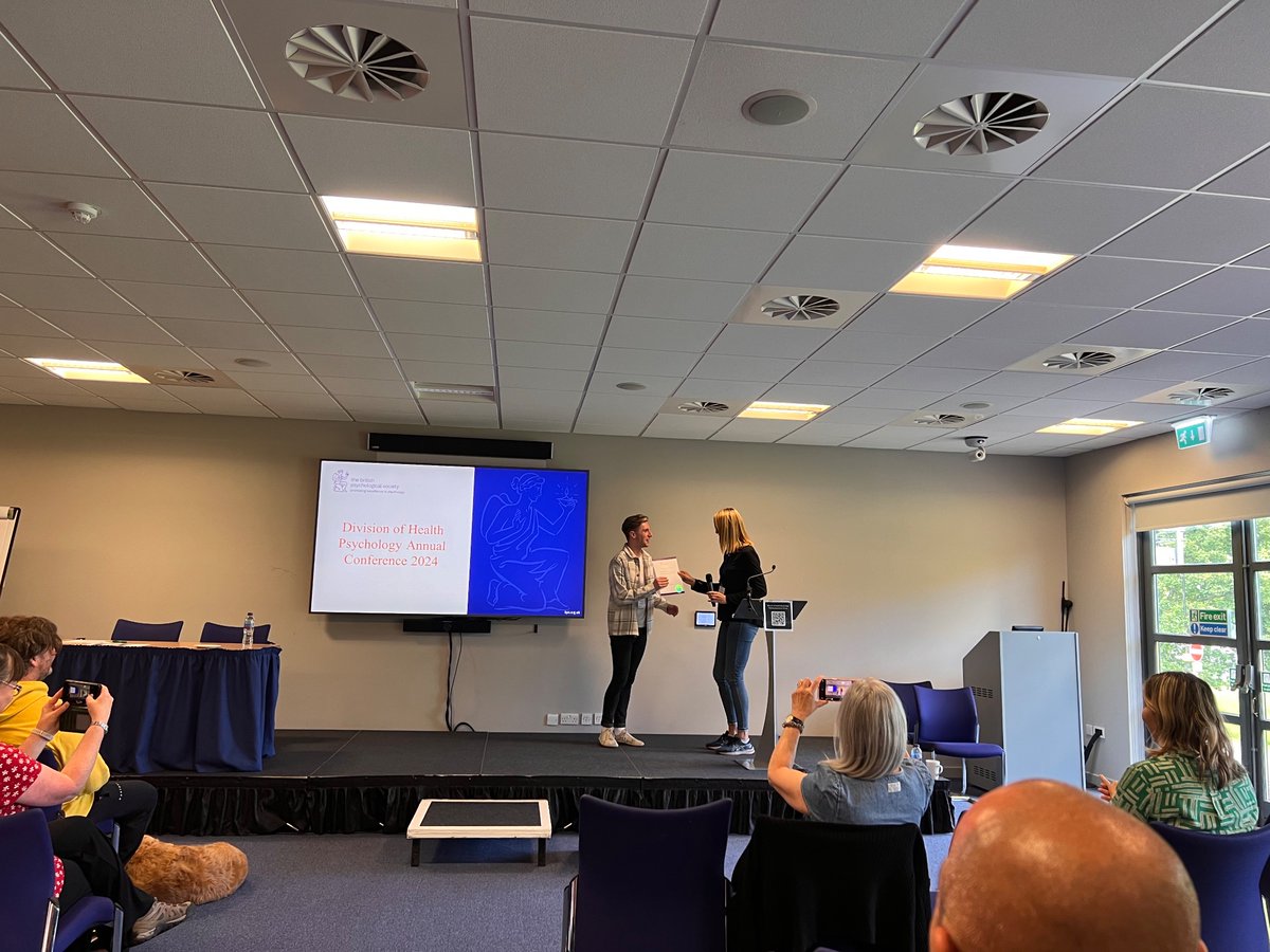 What a whirlwind two days at the <a href="/divhealthpsych/">BPS DHP</a> conference. An honour to present my research and to receive the award for best oral presentation. Thanks to everyone involved and see you next year 😁 #dhpconf