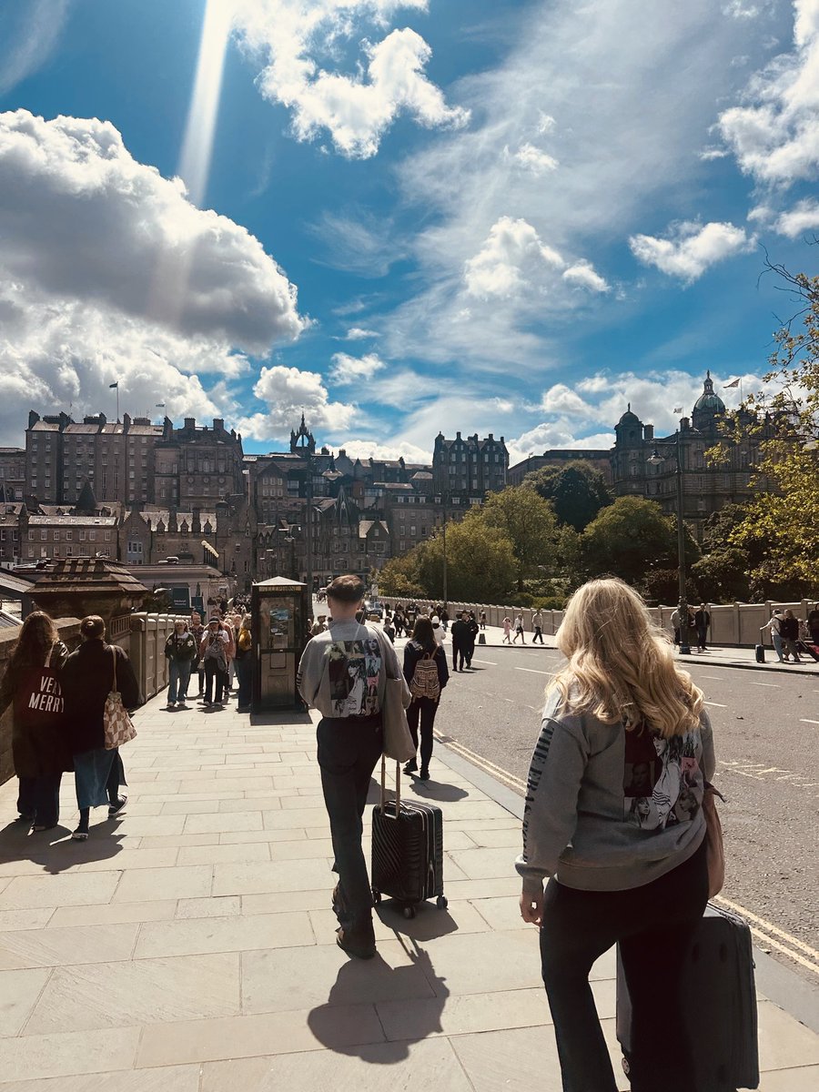 ryan_chatton's tweet image. What if i told you im back? ✌🏻✨
@taylorswift13 @taylornation13 

#TSTheErasTour #TSTheErasTourEdinburgh