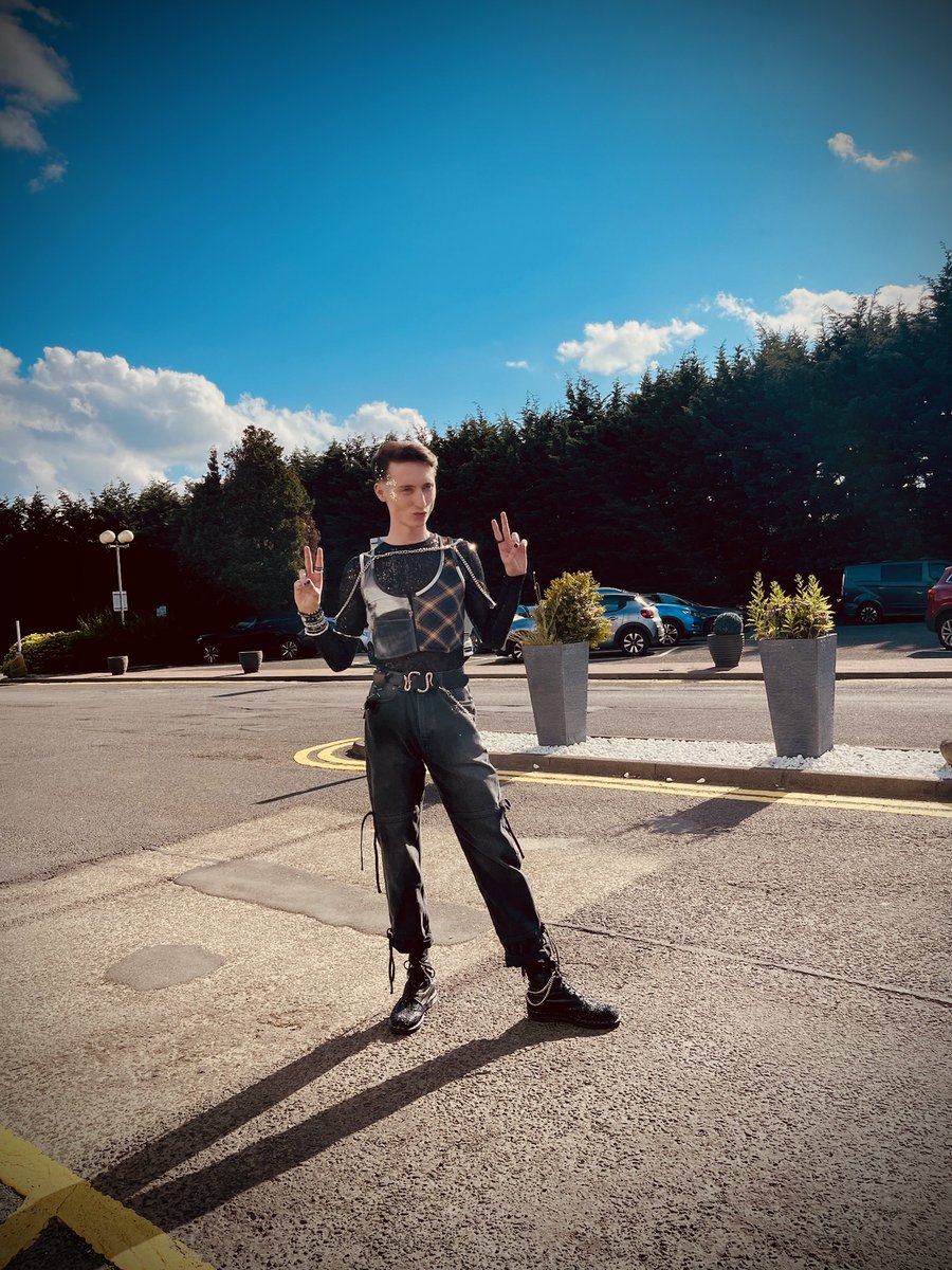 Ryan Lee Chatton (@ryan_chatton) on Twitter photo What if i told you im back? ✌🏻✨
<a href="/taylorswift13/">Taylor Swift</a> <a href="/taylornation13/">Taylor Nation</a>
#TSTheErasTour #TSTheErasTourEdinburgh What if i told you im back? ✌🏻✨
<a href="/taylorswift13/">Taylor Swift</a> <a href="/taylornation13/">Taylor Nation</a>
#TSTheErasTour #TSTheErasTourEdinburgh