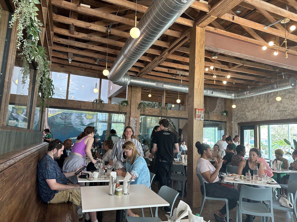 Nologicgrizz's tweet photo. @NOLABrunch_SA when a normal brunch, just want do! Love the new location on Broadway! https://t.co/F46UCJ5h6J
