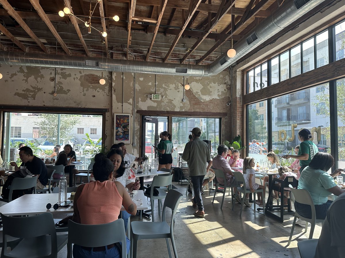 Nologicgrizz's tweet photo. @NOLABrunch_SA when a normal brunch, just want do! Love the new location on Broadway! https://t.co/F46UCJ5h6J