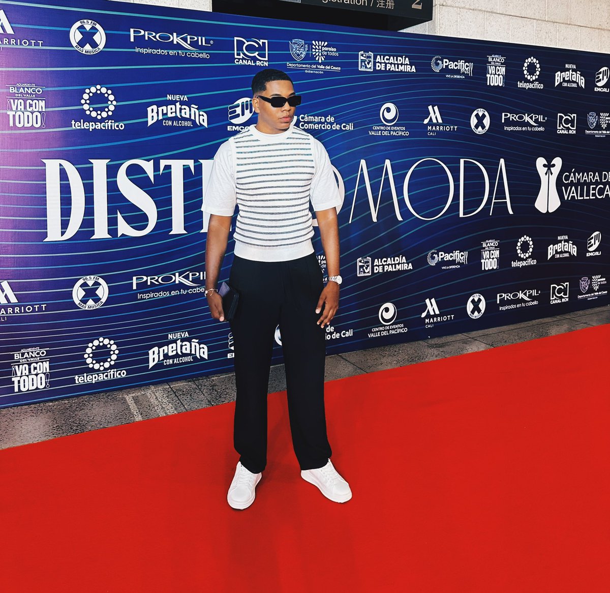 jose_moreno_'s tweet image. Que el único limite sea el universo!
Pasarela de #vogue en #distritomoda 2024