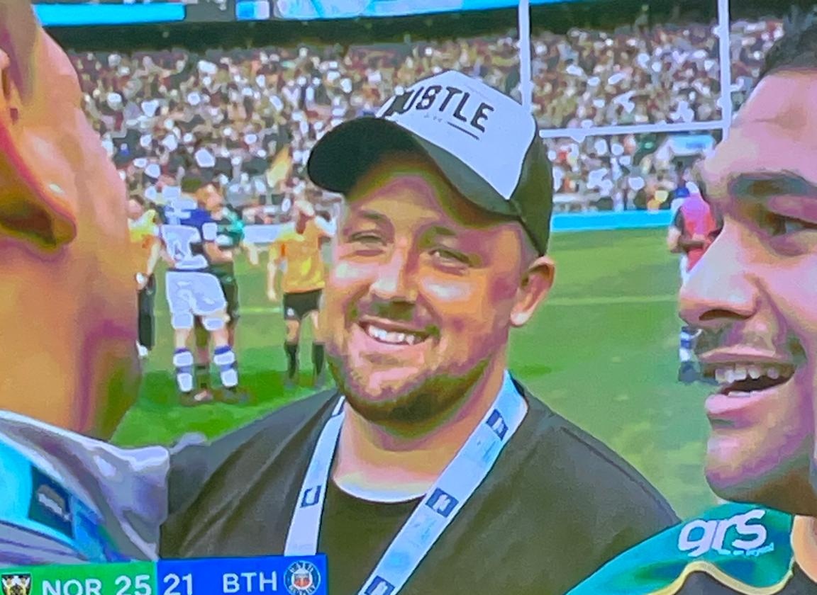 Howard Travis tweet media