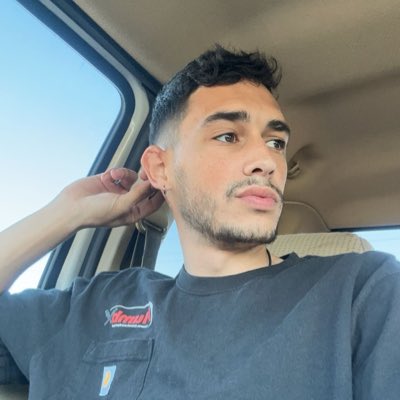 dominiksanchez2's tweet photo. #NewProfilePic https://t.co/rAiBwbErI3