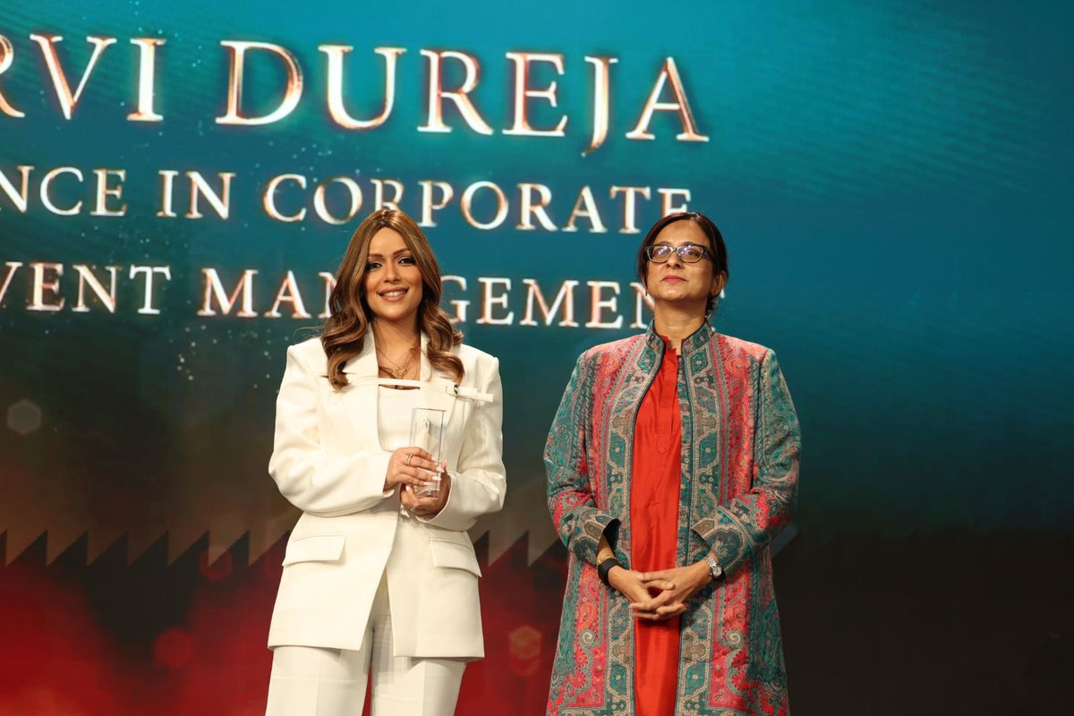 gulfnewsplus's tweet photo. Poorvi Dureja receives the Excellence in Corporate - Best in Event Management award
https://t.co/9jhcHvU8nV
#ExcellenceAwards2024#GulfNews #BeingShe https://t.co/jRt0JeKZt5