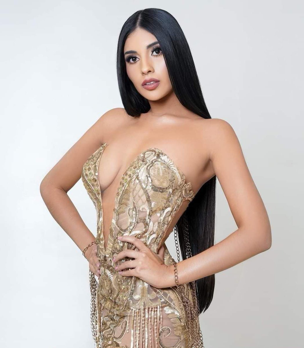 HOY ELECCIÓN DE MISS UNIVERSO-ECUADOR

Los Bolivarenses nos sentimos orgullosos al saber que hoy se elegirá a MISS UNIVERSO - VERSIÓN ECUADOR, y estamos muy  bien representados por nuestra guapísima Amy Gallegos. Le deseamos el mayor de los éxitos  y que Dios le ilumine.