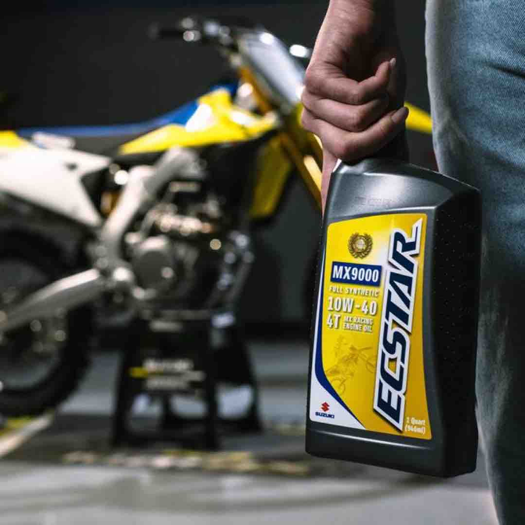 suzukicycles's tweet photo. ECSTAR MX9000 Full Synthetic Motocross Race Oil
https://t.co/fE8QYXVESO
#Suzuki #SuzukiCycles #ECSTAR #MX9000 https://t.co/ljwxDd2TkO