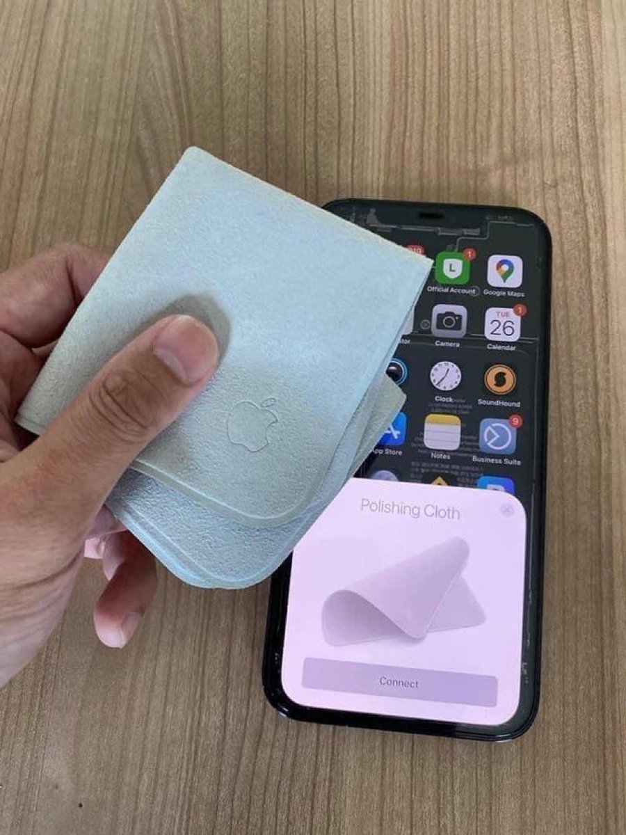 aravarora_'s tweet image. Hol&apos; up guys, lemme update my polishing cloth...