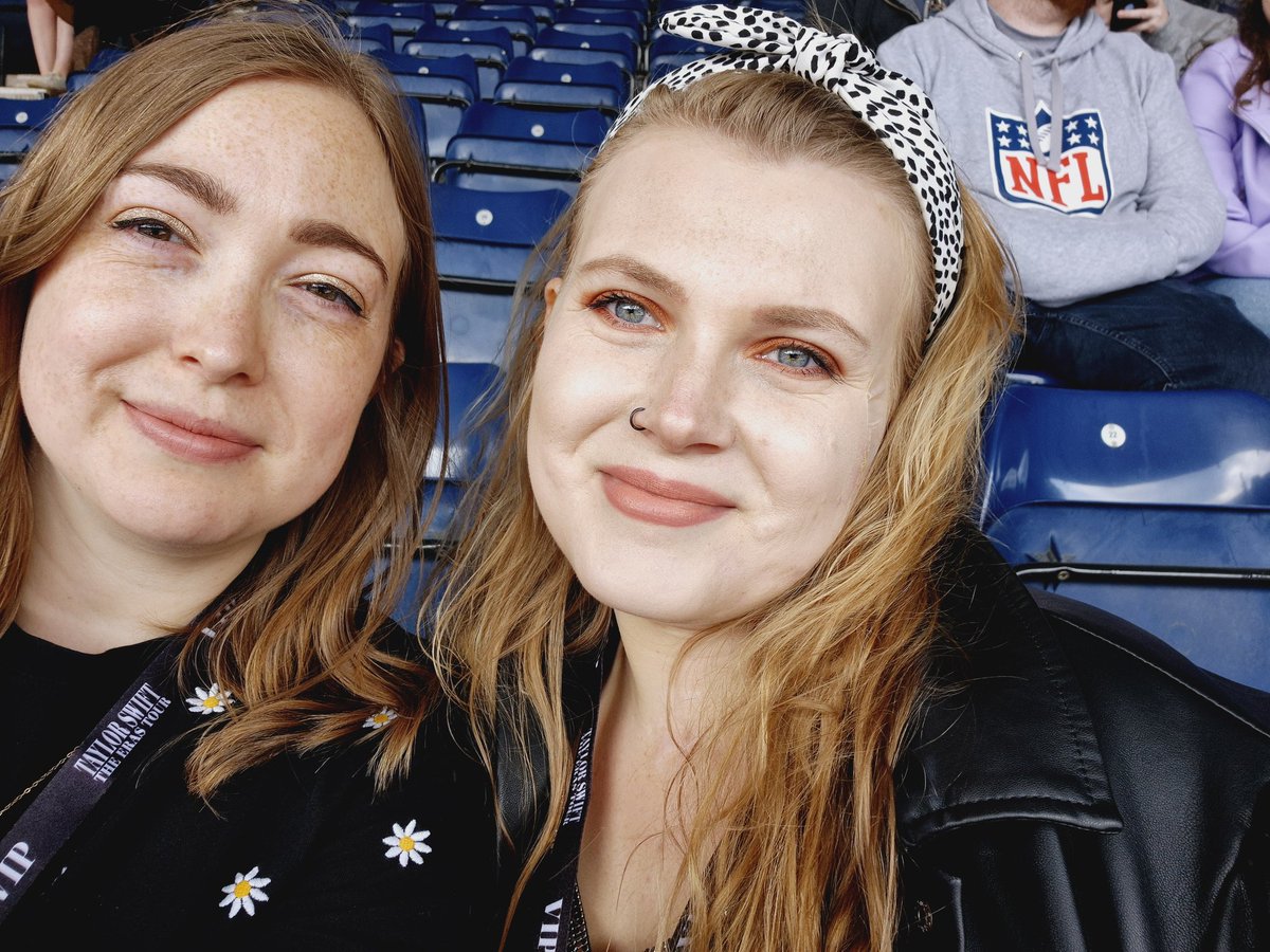 JeraJewellery's tweet photo. It's been a long time coming! #EdinburghTStheErasTour Our seats are so good! #Taylorswift https://t.co/jQ2NEKwYck