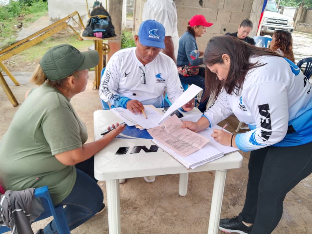inea_venezuela's tweet image. #08Jun #AlMomento estamos llevando a cabo una Jornada Integral a través de la @capiptoapure en atención a los pescadores🎣 del Sector #ElSaman del Edo.#Apure.

¡Acércate!

#SíVaNico