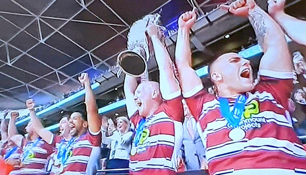 Jeans_Gems's tweet photo. First TRY ever ๐ for Captain #LiamFarrell in a #ChallengeCupFinal The smile says it all ๐๐My Cousin Kevin - a lifelong #WiganWarriors Fan like myself,watched the game in #Portugal with his lovely wife, Carol๐ป @WiganWarriorsRL @St_John_Fisher @SteveMilner1960 @goldfinches12 https://t.co/kVyN9dF61o