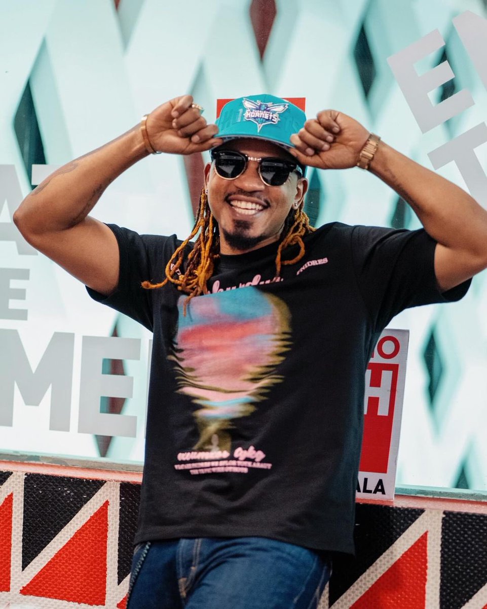 Dj_Robinkist's tweet photo. Happiest birthday Superstar @realexodusug  A Toast 🥂 to more years, more hit music, more God Love
#JahGuideMe https://t.co/28N2NwpuPo