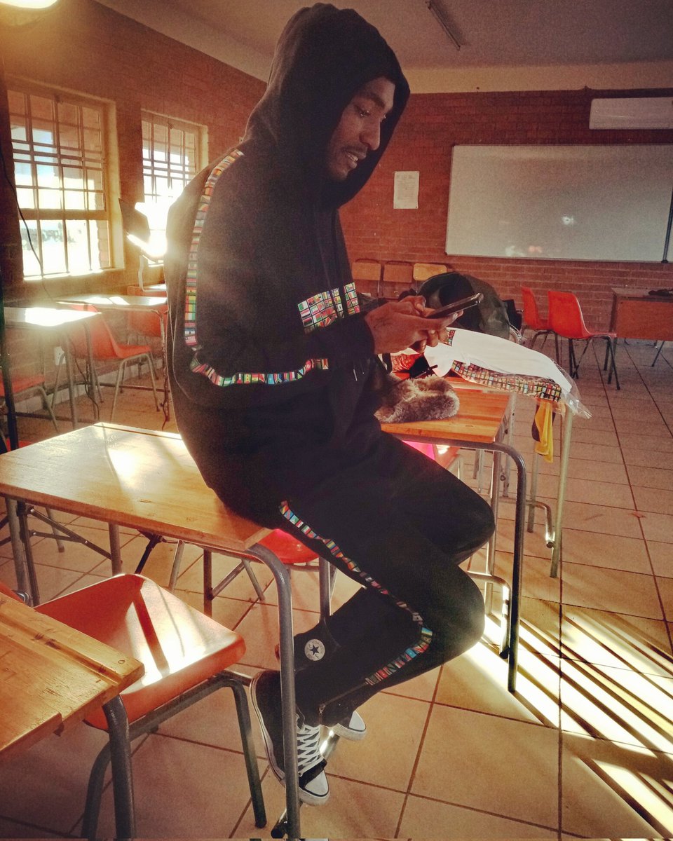 MickeyM_RSA's tweet photo. Taking kasi Rappers back to school with this one, check out 'BOPHA' the New Single I did with @SpeekaRSA
https://t.co/SYhWSDle53 https://t.co/6zNqCN47d8