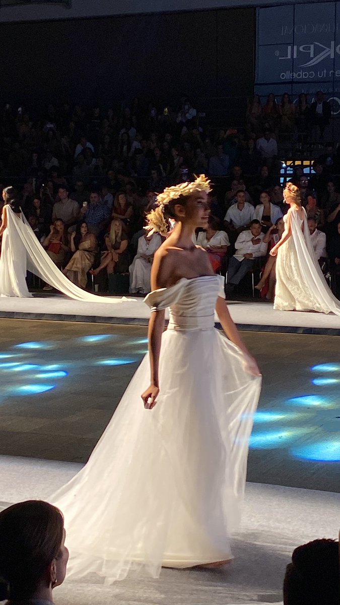 soyjsebas18's tweet image. Pasarela #Alado en #DistritoModa