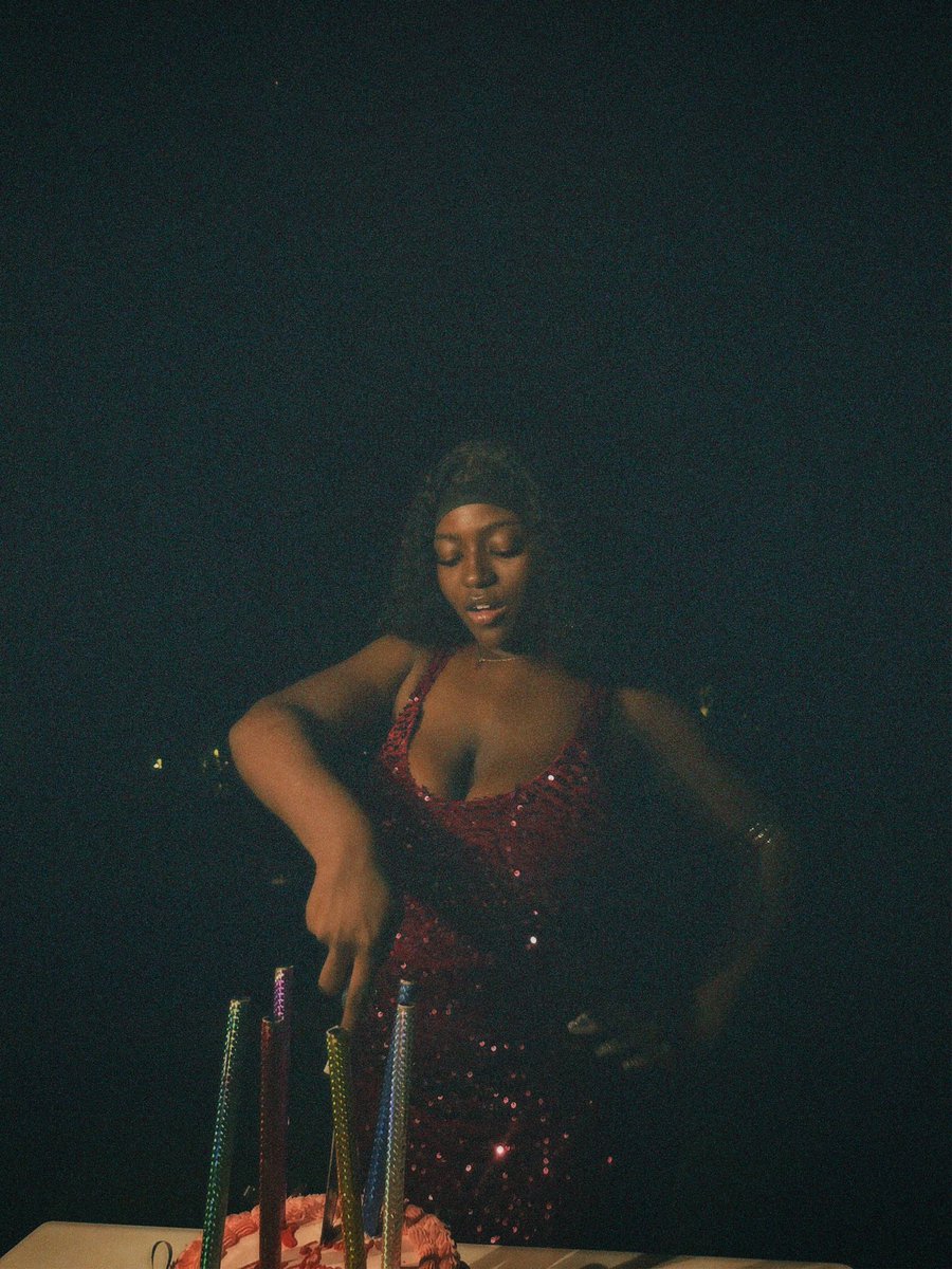 n_ayimaa's tweet image. 06/06✨