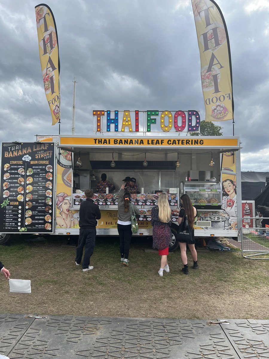 The amount of food available today is unreal! So many vendors, so many tasty treats 😋 you’ve still got time to get on down!