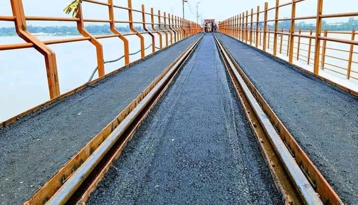 যান চলাচলের জন্য প্রস্তুতকালুরঘাট সেতু