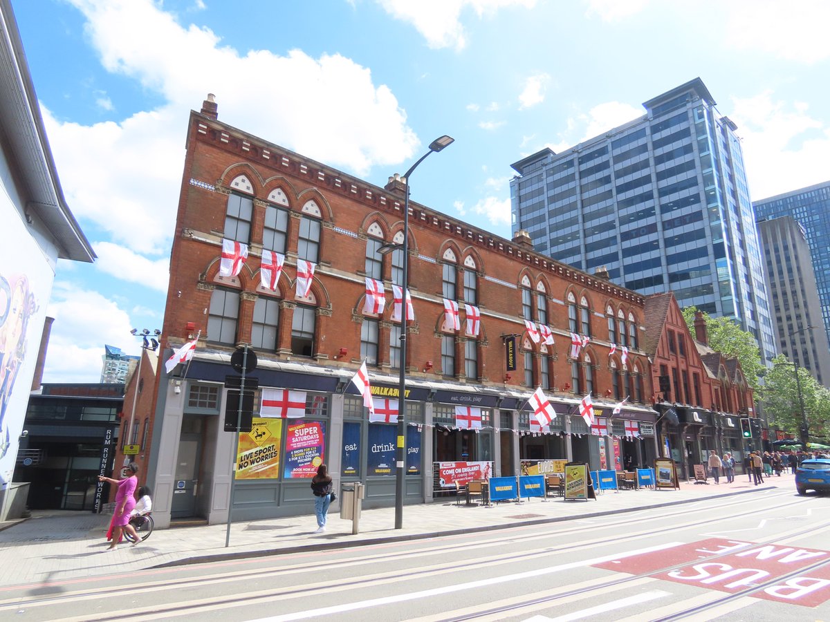 Elliott Brown tweet media