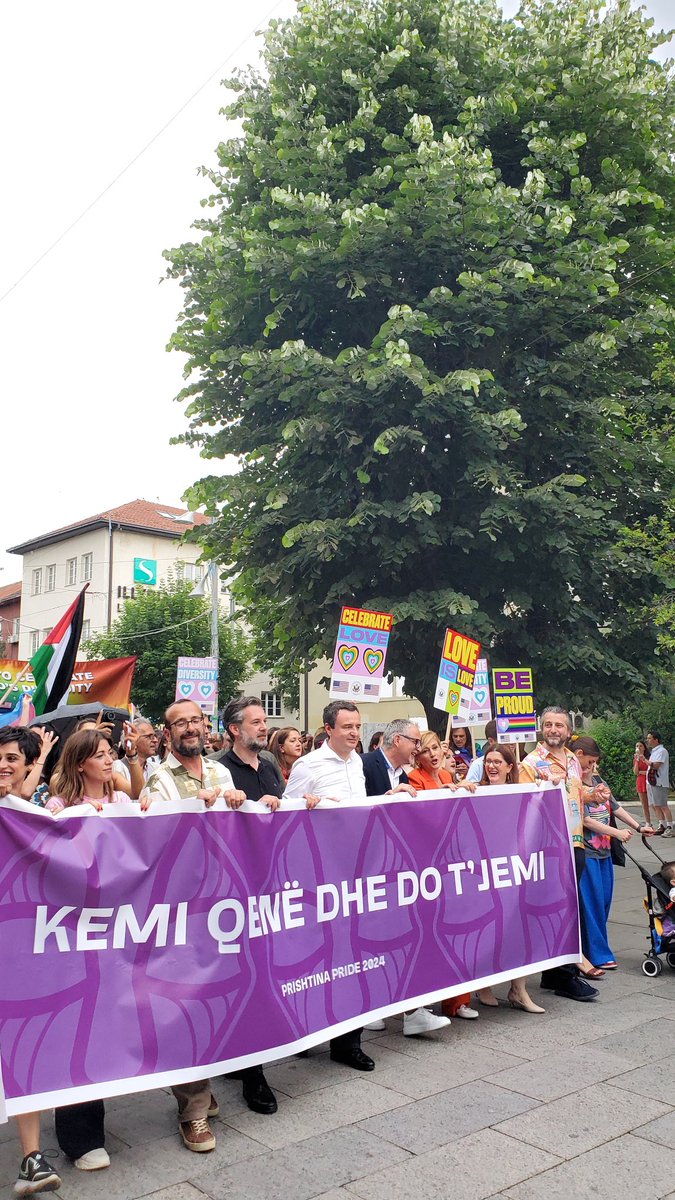 PrishtInsight's tweet photo. Dousins of Kosovo citizens and activists joined at the Skanderbeg square in the capital Pristina on Saturday for the Pride march which will start at 18:00, including high level politicians such as PM Albin Kurti. https://t.co/FumH8yd3KZ