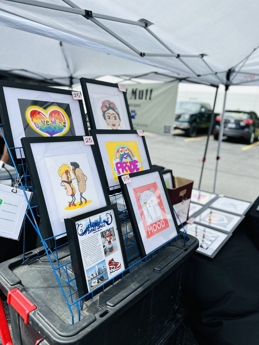 MrBelonio's tweet photo. Iโm all set for the very first @soundgrowler Pride Market! Make sure to come by this afternoon and support the Streetz Artz Alliance and this awesome inclusive brewery! #artmarket #workweekend #beloniodoodles https://t.co/H0egZdRUr1