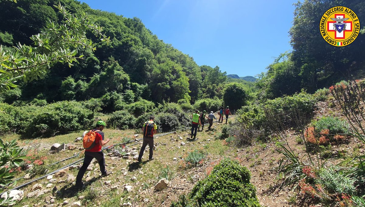 08/06: ritrovato il fungaiolo palermitano disperso nel territorio di #PetraliaSottana. Allertati dal 118 intorno alle ore 13, l'uomo è stato individuato dalle squadre del #CNSAS intorno alle 14.40, nella la zona del profondo ed impervio vallone di Orrido di Fosso Canna.