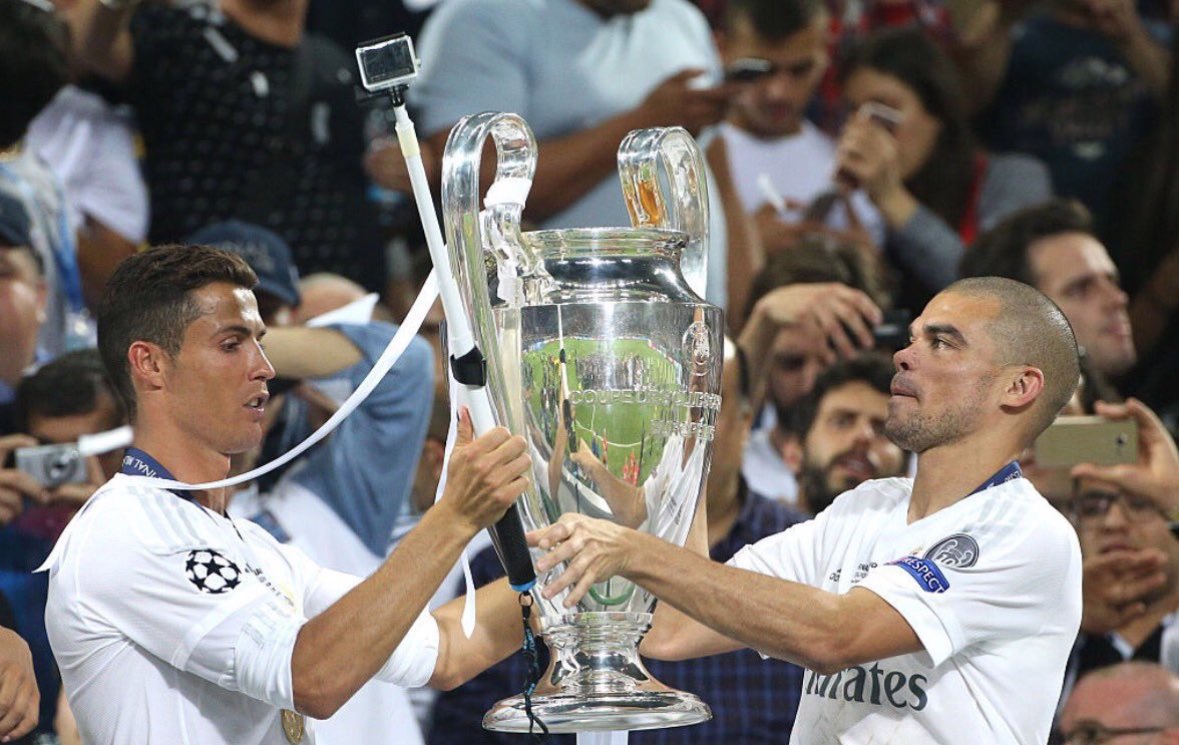 totalcristiano's tweet photo. The Last EURO Dance. https://t.co/OobTxvu4QW