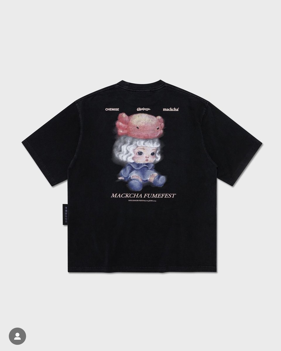 yokeeyakee's tweet photo. Chalotte Fu Me T-shirt ( limited 200 pieces )

Size M อก 46“ ราคา : 2290 ส่งฟรี มี 2 ตัว
Size S อก 44“ ราคา : 2390 ส่งฟรี มี 3 ตัว
Size XS อก 42” ราคา : 2590 ส่งฟรี มี 1 ตัว
🚛 : สินค้าพร้อมส่ง

#mackcha #fumefest #chalotte https://t.co/XaPZCR2K89