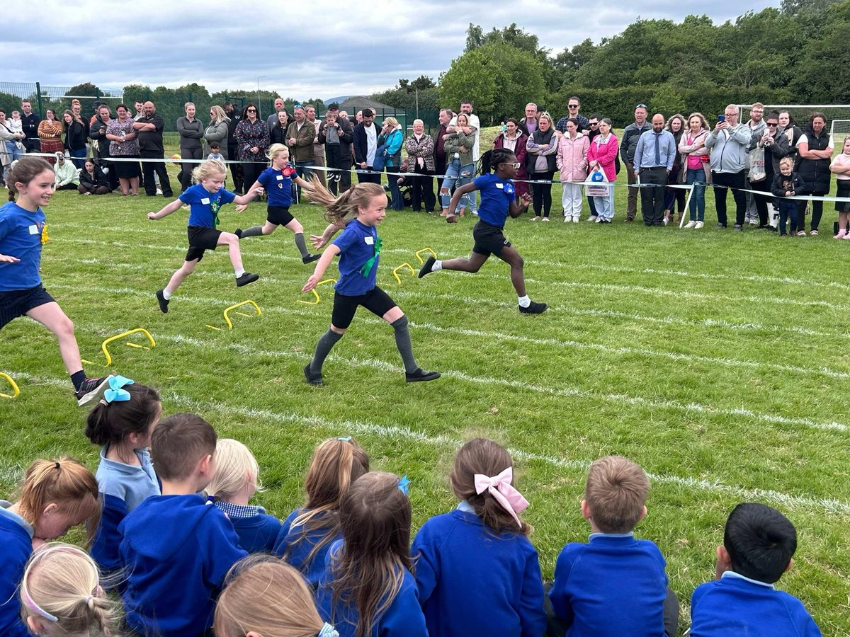 St Andrew's School tweet media