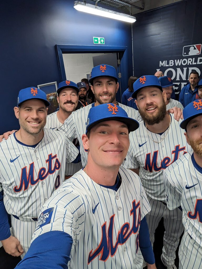 London Boys.

(via <a href="/Mets/">New York Mets</a>)