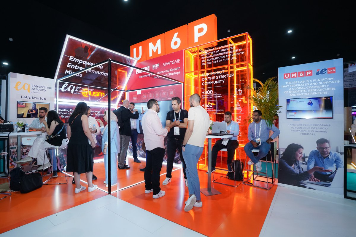 DTS_sciencetech's tweet photo. Throwback to the vibrant dynamics that took place at the UM6P booth in #GitexAfrica2 

Our presence at Gitex this year was highlighted by some of the most rich encounters and edgy stands

Catch you on another wave next year ! 

 #UM6P
 #TechPioneers #InnovationInAfrica #GitexMemories