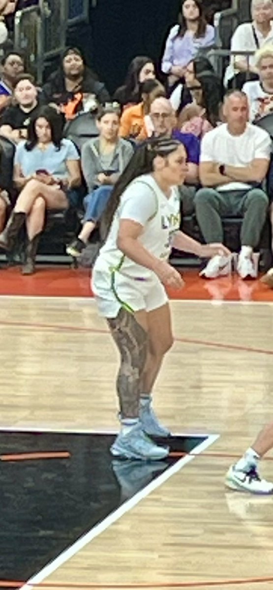SparksCoachRob's tweet photo. Fun to be a fan and watch our girl do her thing. The Pili effect is real!! #UteFam
Ps. And happy birthday, Liss! https://t.co/cOzC7x22kr