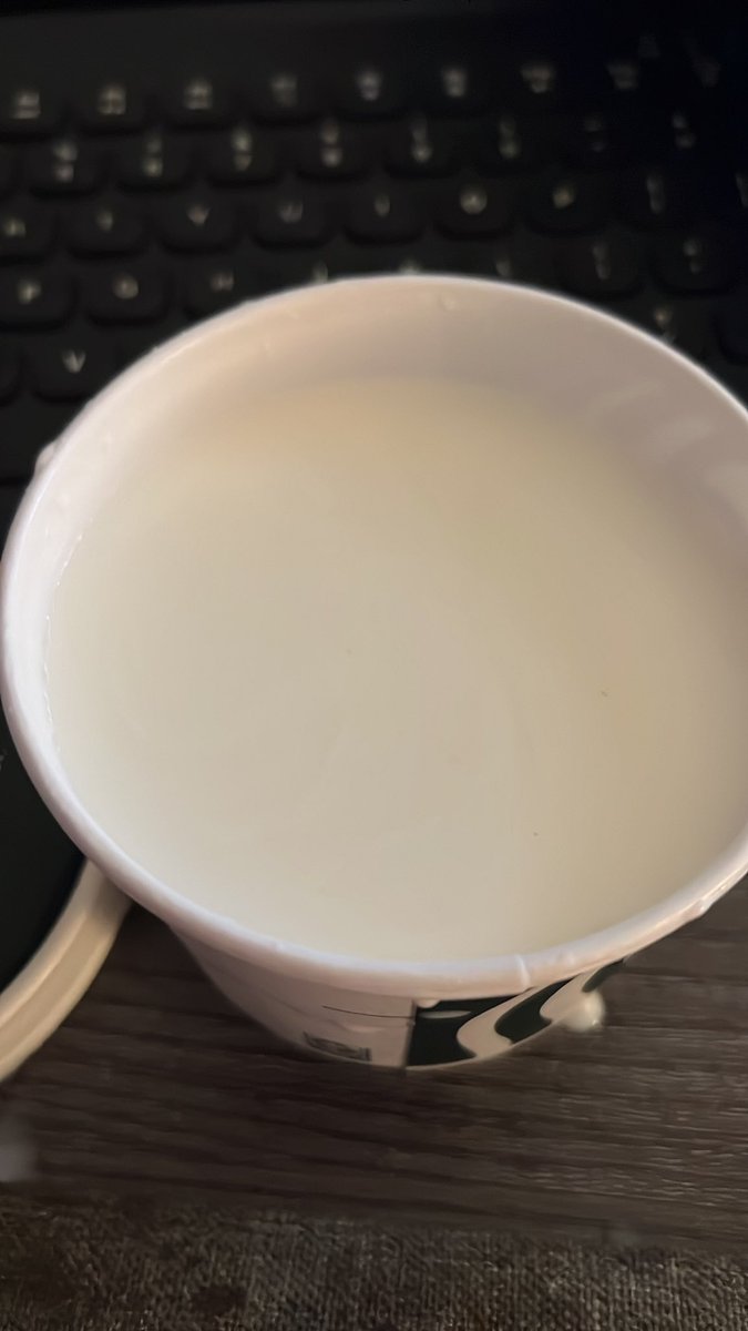 MsTraeBae's tweet photo. @Starbucks please note that there is a difference between SOUP &amp; OATMEAL. If I wanted soup, I would’ve done to @Potbelly https://t.co/7w3ZpZFy3d
