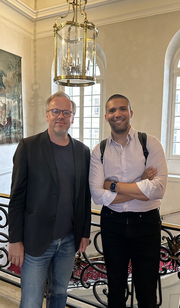 Christophe,
Je ne peux pas et ne veux pas parler de toi au passé.
Tu nous quittes en ce 8 juin après un ultime combat, contre la maladie cette fois. Christophe est un homme entier, un défenseur réellement universel des droits humains en général et de ceux des journalistes en