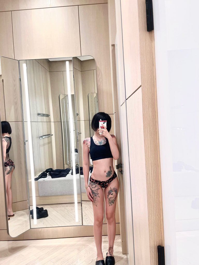 水多野 tweet media